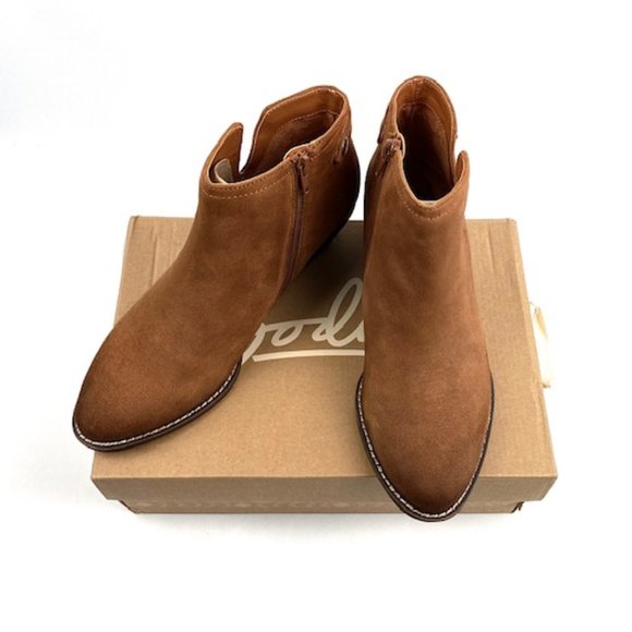 New Zodiac Madison Ankle Bootie, Cognac 10 - Picture 9 of 10